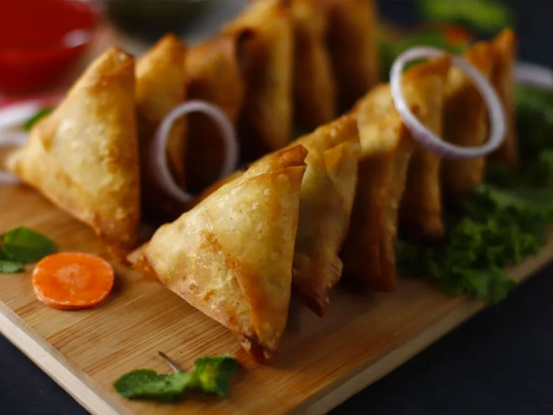 Samoussas su Poulet, Porc ou Légumes